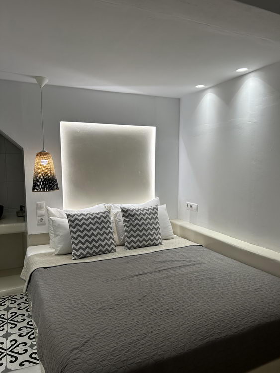 Semibasement Studio with Sofa Bed